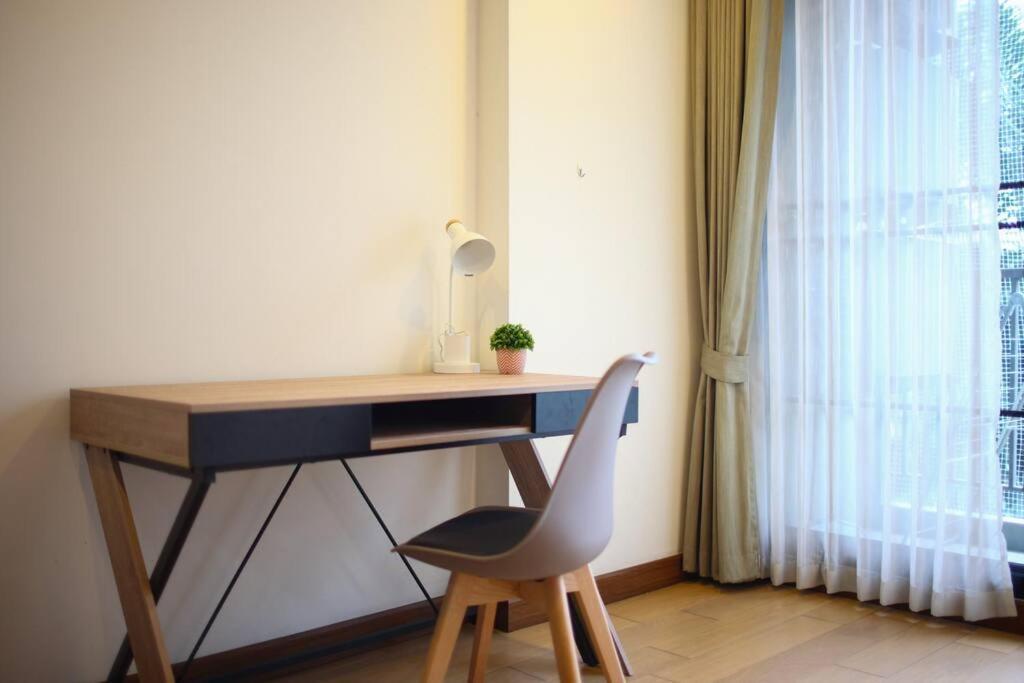 Apartment Specious Luxury 2 Bedrooms Apt.