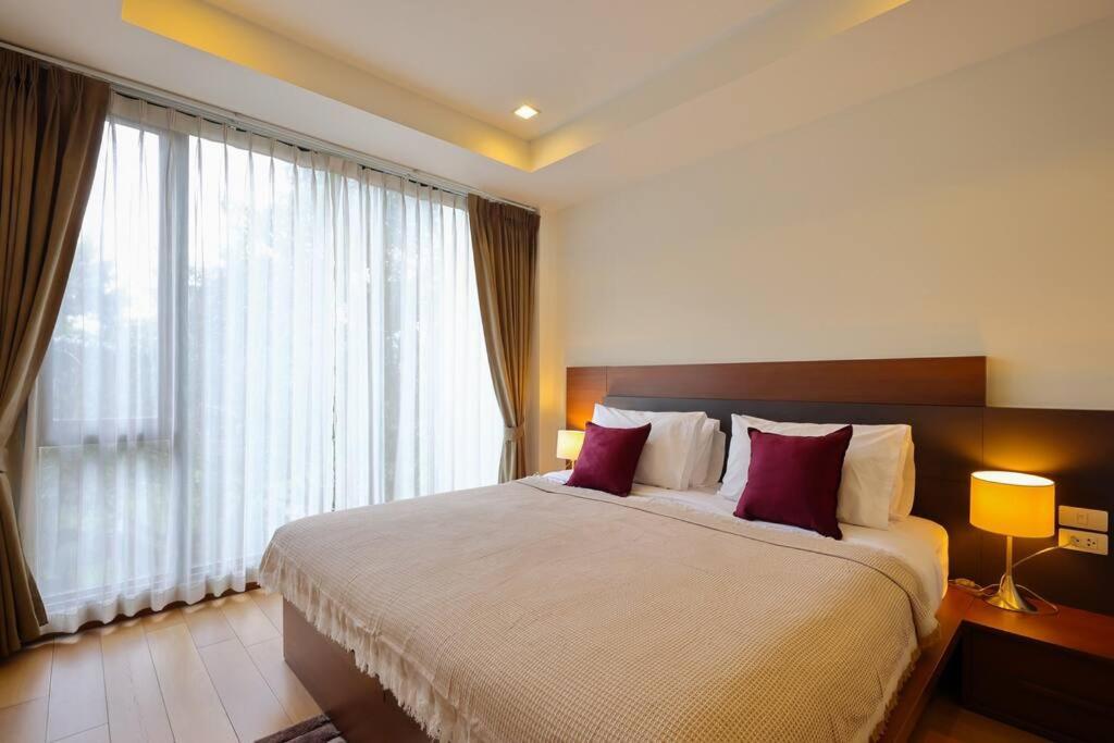 Specious Luxury 2 Bedrooms Apt. Apartment