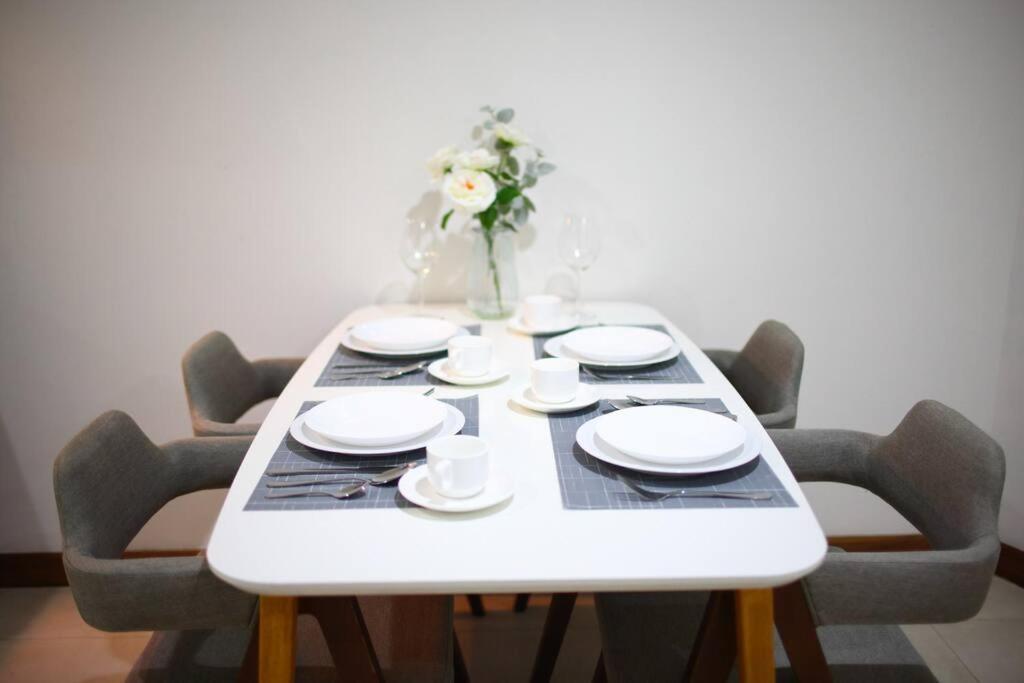 Specious Luxury 2 Bedrooms Apt. Apartment