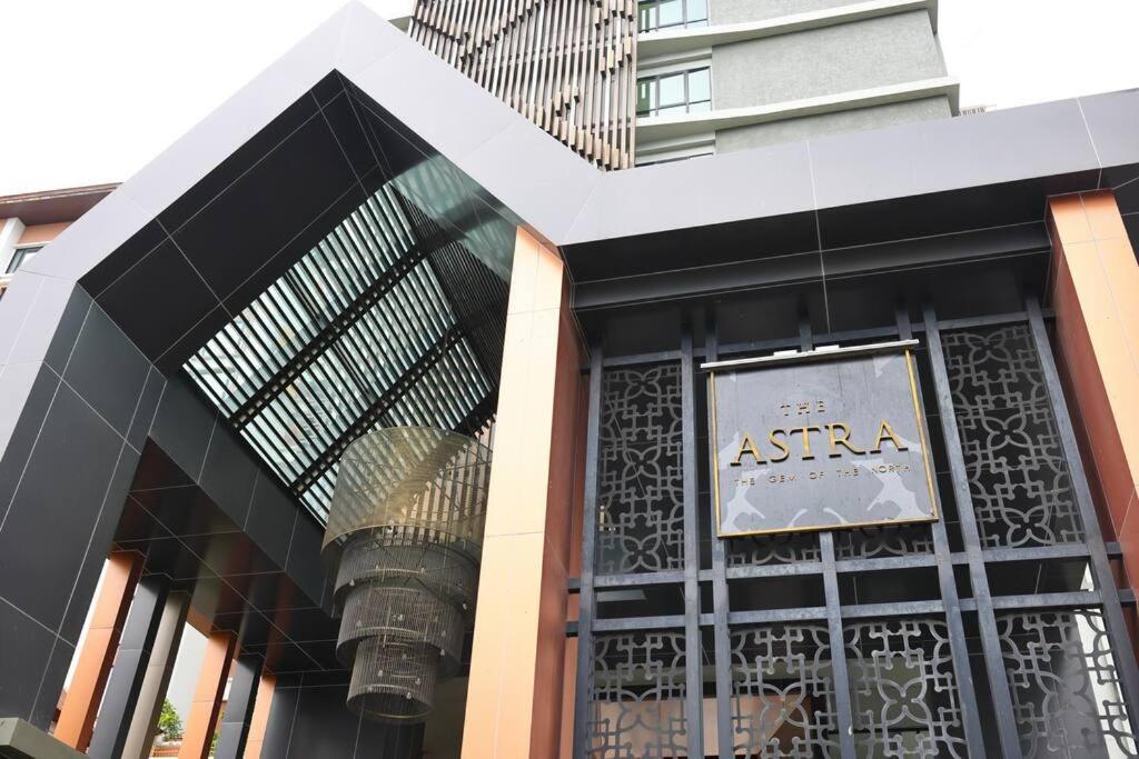 Apartment Specious Luxury 2 Bedrooms Apt. *